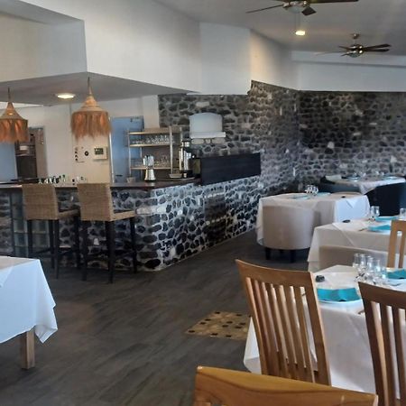 Hotel Les Embruns Du Baril แซงต์ฟิลิป ภายนอก รูปภาพ