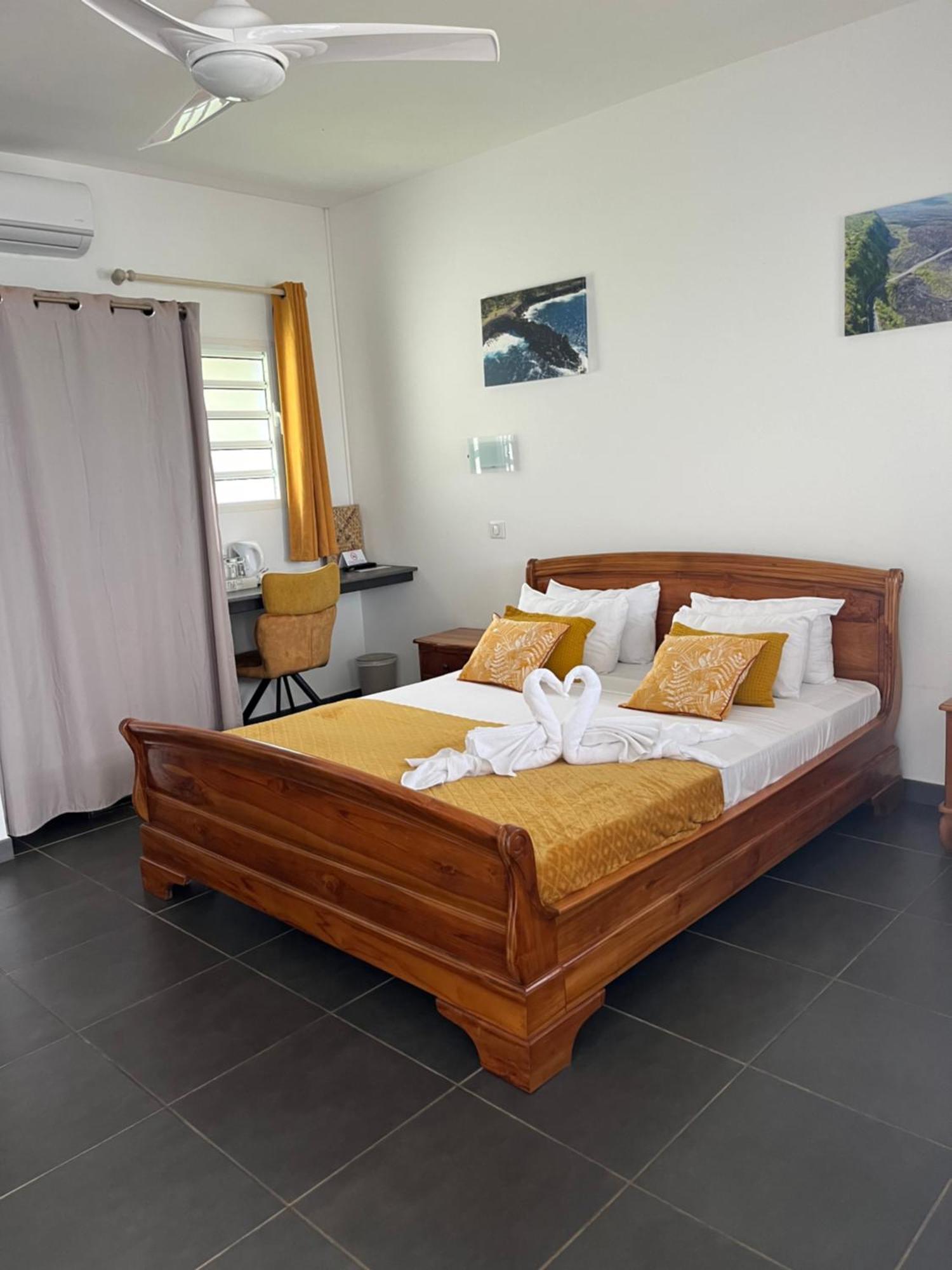 Hotel Les Embruns Du Baril แซงต์ฟิลิป ภายนอก รูปภาพ