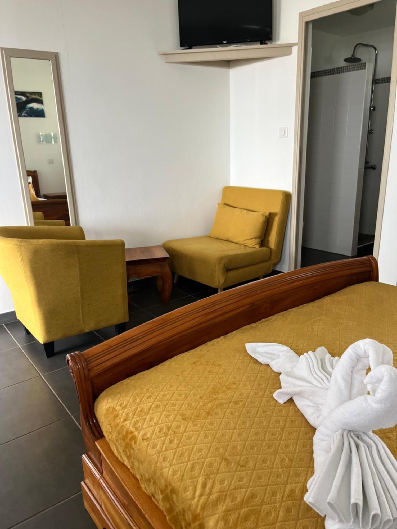Hotel Les Embruns Du Baril แซงต์ฟิลิป ภายนอก รูปภาพ