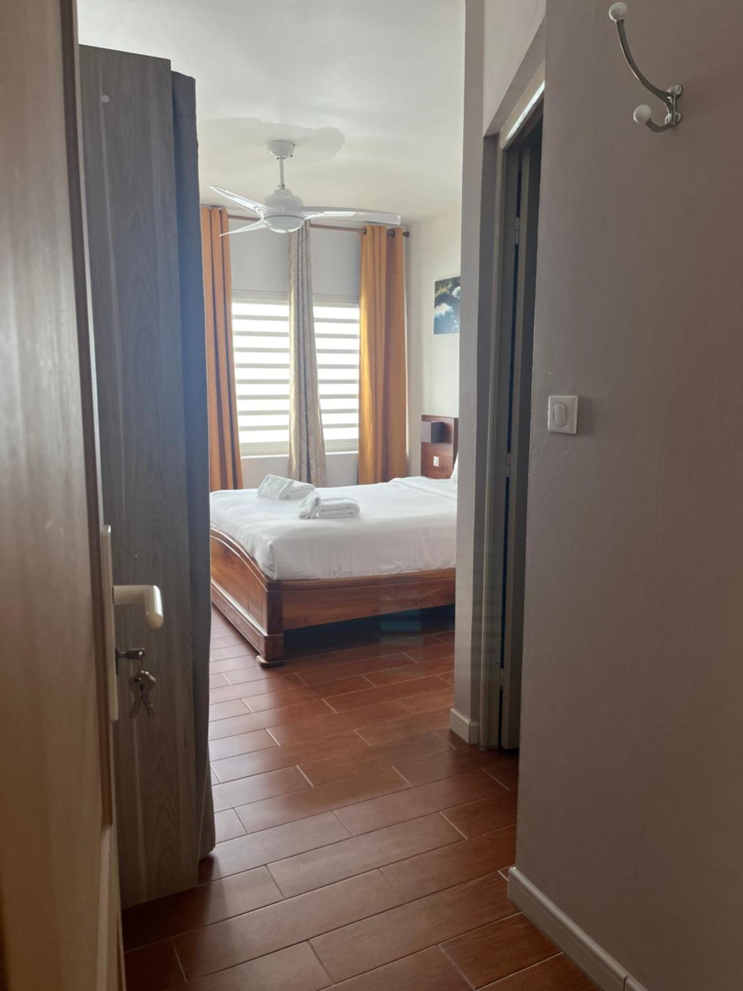 Hotel Les Embruns Du Baril แซงต์ฟิลิป ภายนอก รูปภาพ