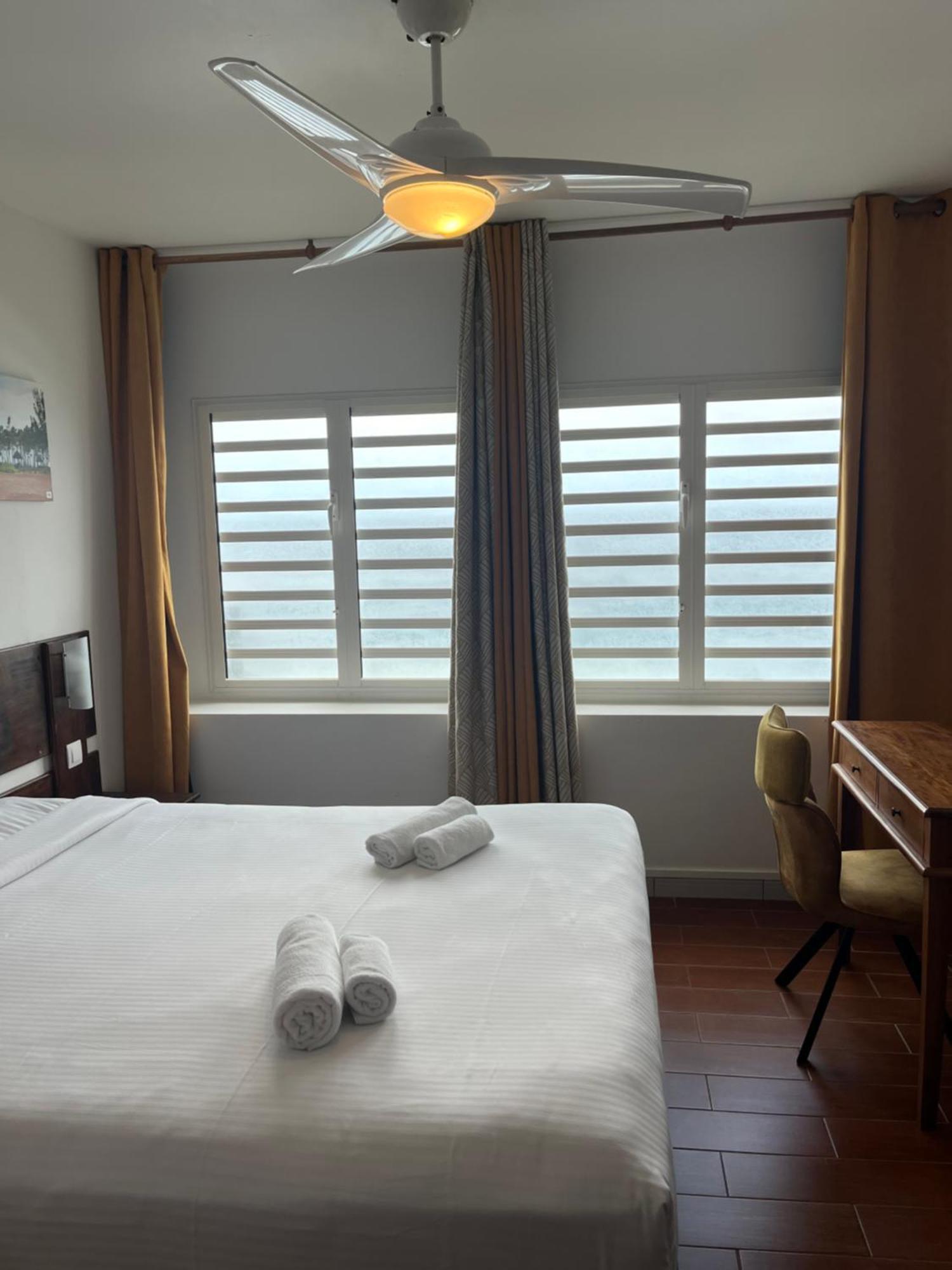 Hotel Les Embruns Du Baril แซงต์ฟิลิป ภายนอก รูปภาพ