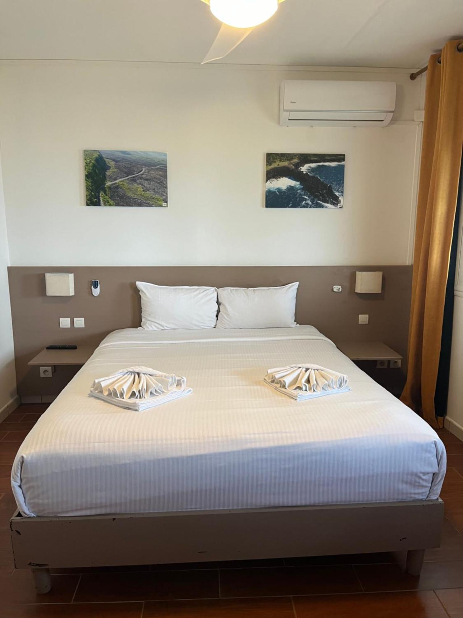 Hotel Les Embruns Du Baril แซงต์ฟิลิป ภายนอก รูปภาพ